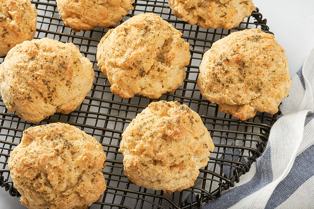 Biscuits au cheddar façon homard rouge